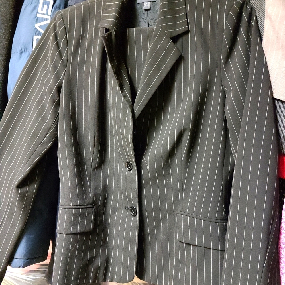 Blazer and skirt set pin striped